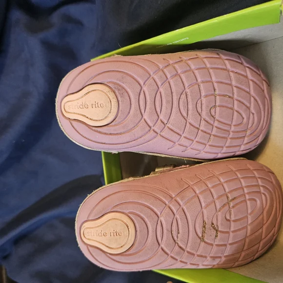 Stride Rite Gold and Pink Kids Shoes - Picture 2 of 3